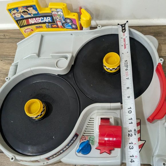 Fisher Price Little People NASCAR Spin And Speed Raceway motorized track READ - Picture 9 of 17